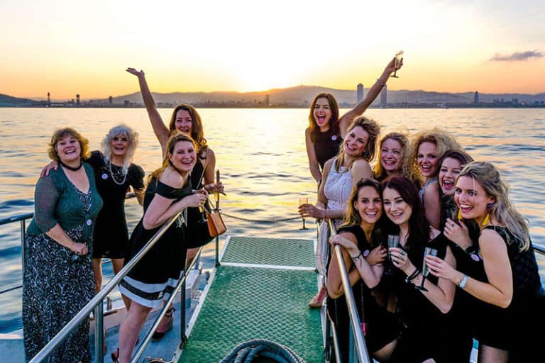 barcelona boat trip hen do