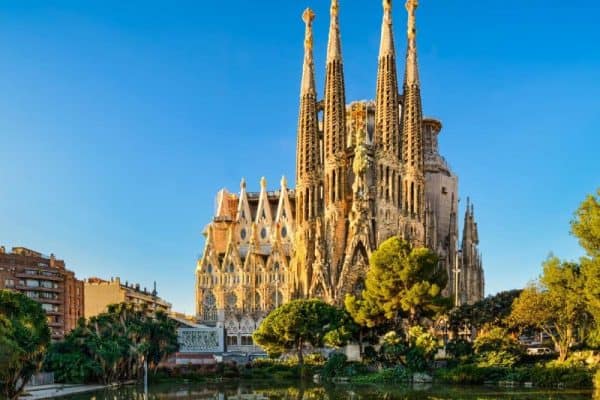 The Ultimate Gaudi Guide ~ ALL 12 Buildings + Museums for 2024