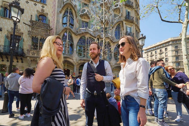 best walking tours barcelona